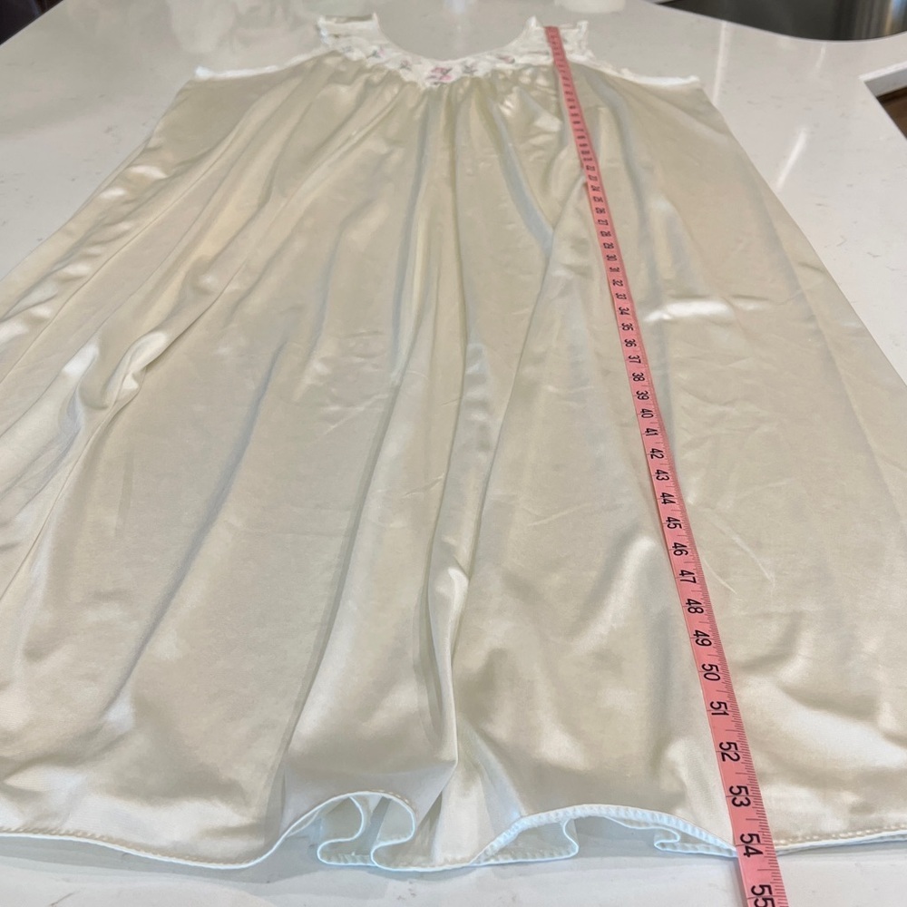 Vintage Vanity Fair Lace & Floral Embroidered Long Robe & Nightgown Set XXL - Picture 13 of 15